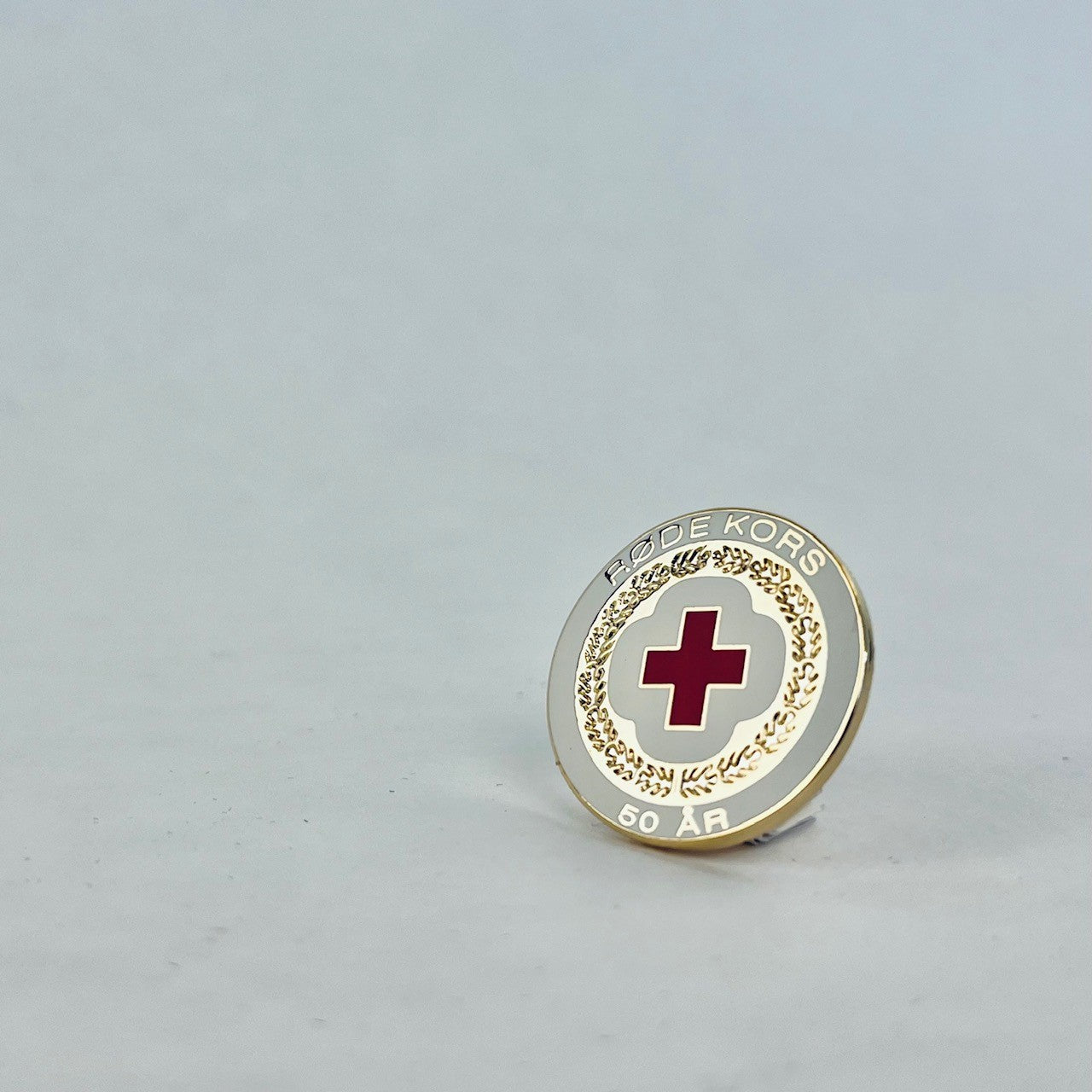 RK-emblem/årsnål nr. 10 - 50 år