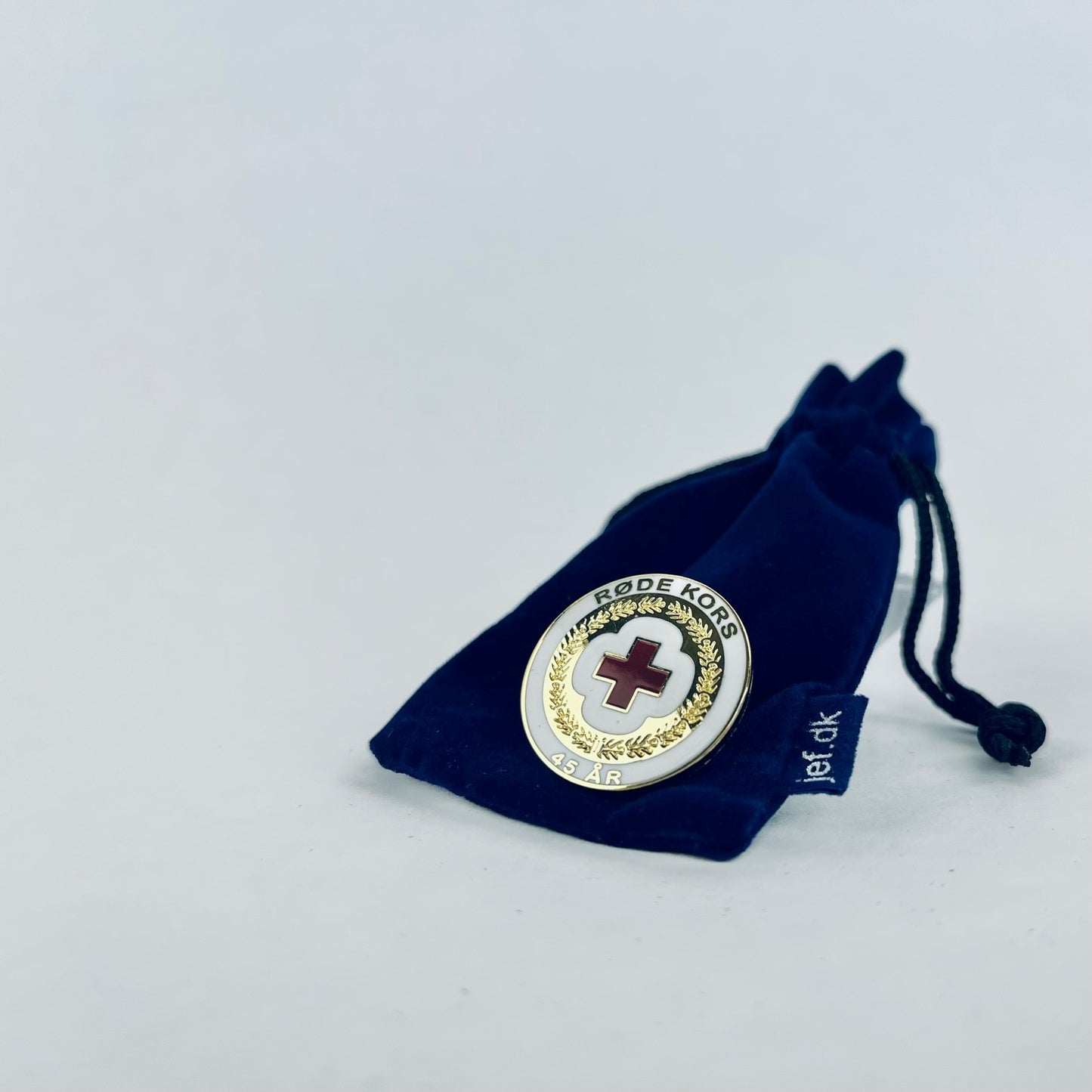 RK-emblem/årsnål nr. 15 - 45 år